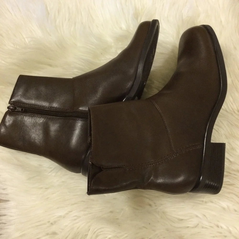 Studio Works Brown Leather Braydon Side Zip Ankle Boots Size 6.5